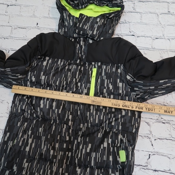 Xersion Puffer Jacket size medium (10-12) Kids multicolor - Picture 14 of 15